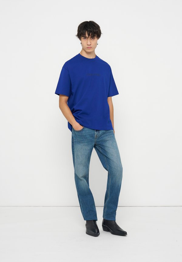 Calvin Klein Jeans