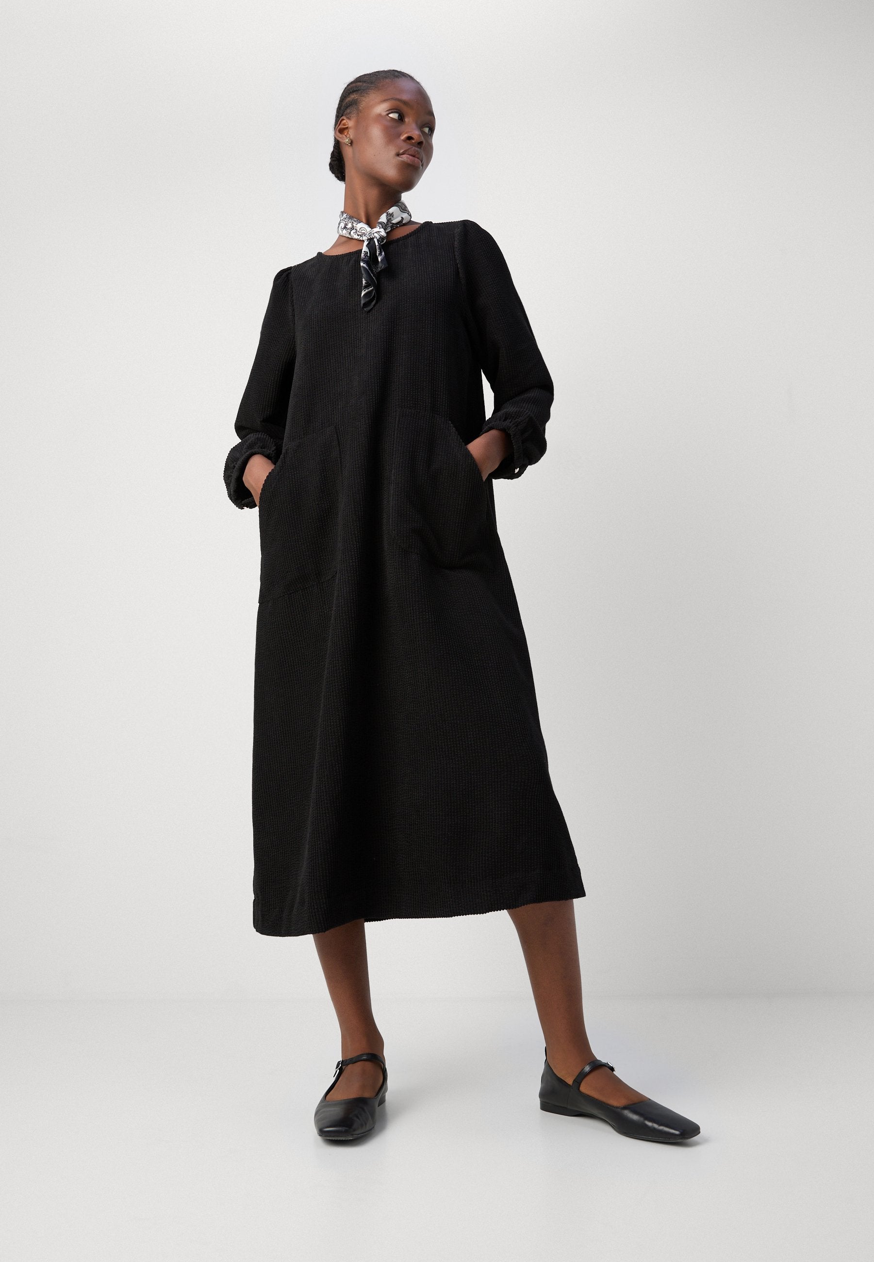 Lollys Laundry MIDI DRESS