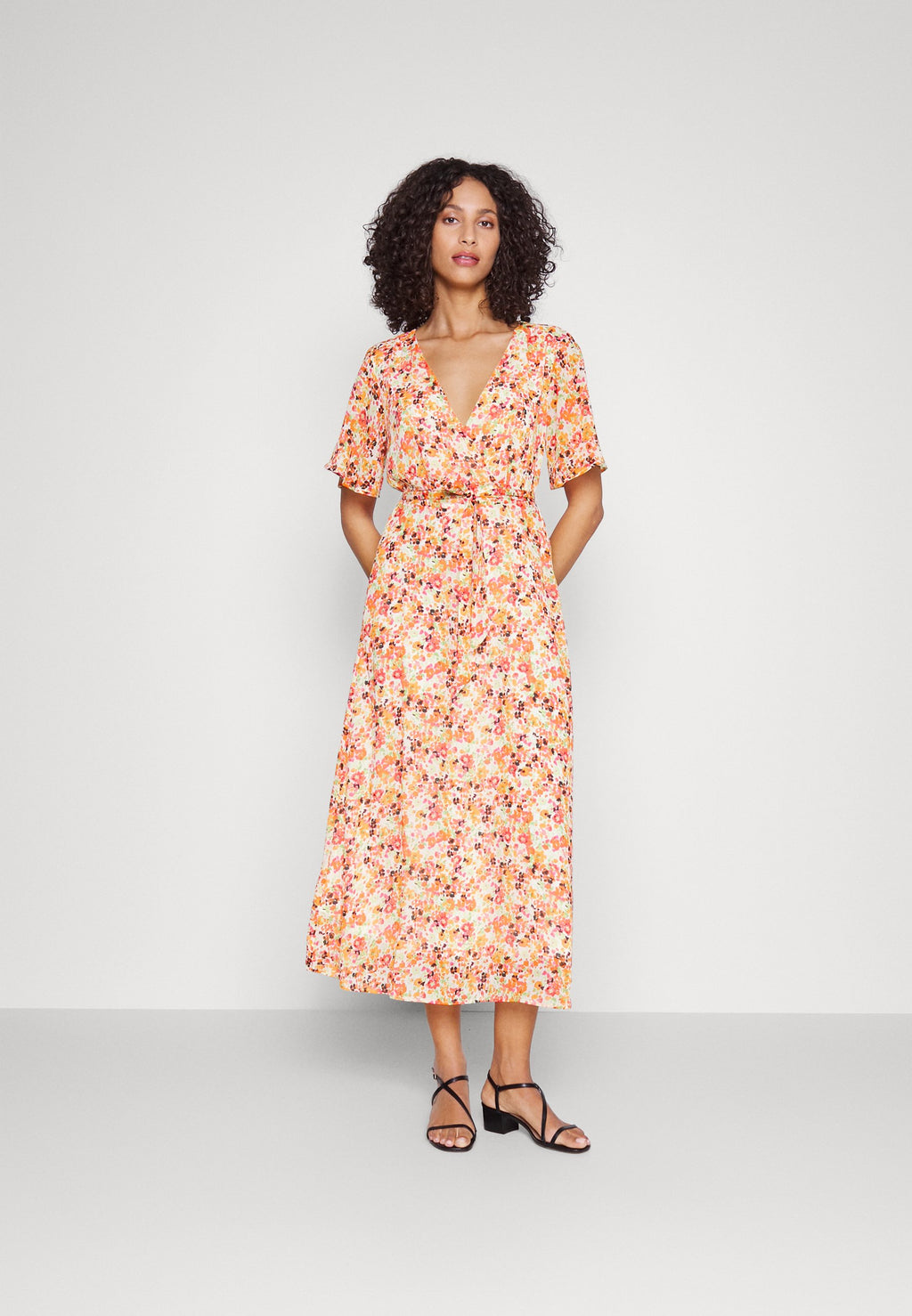ONLLUCIE MIDI WRAP DRESS PTM Media 2