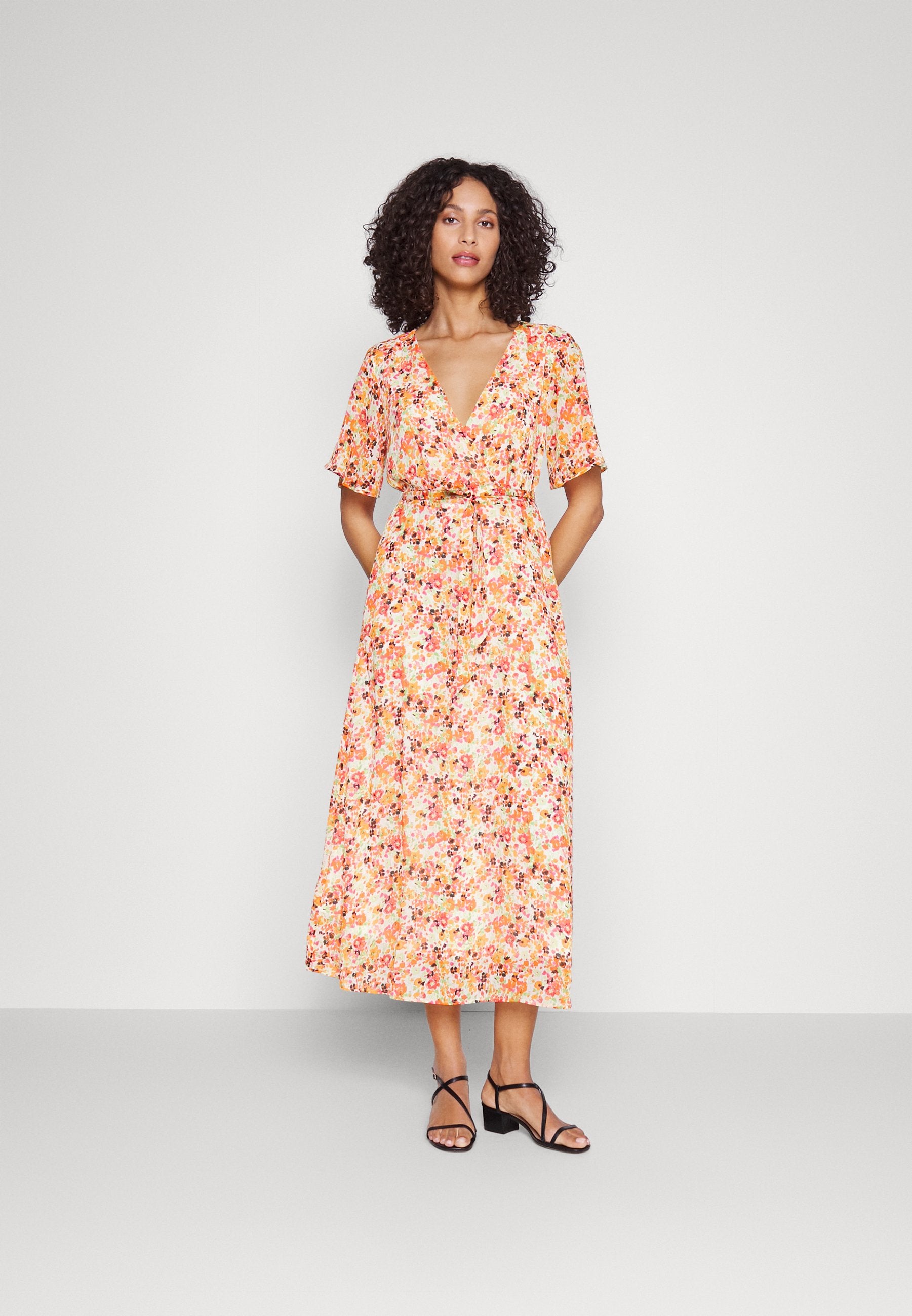 ONLLUCIE MIDI WRAP DRESS PTM Media 2