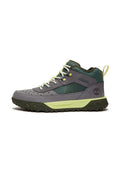 Graue und grüne Wanderschuhe mit Netzdetails, Gummisohle und kontrastierenden limonengrünen Akzenten. Mit verstärkten Ösen und Zuglasche.