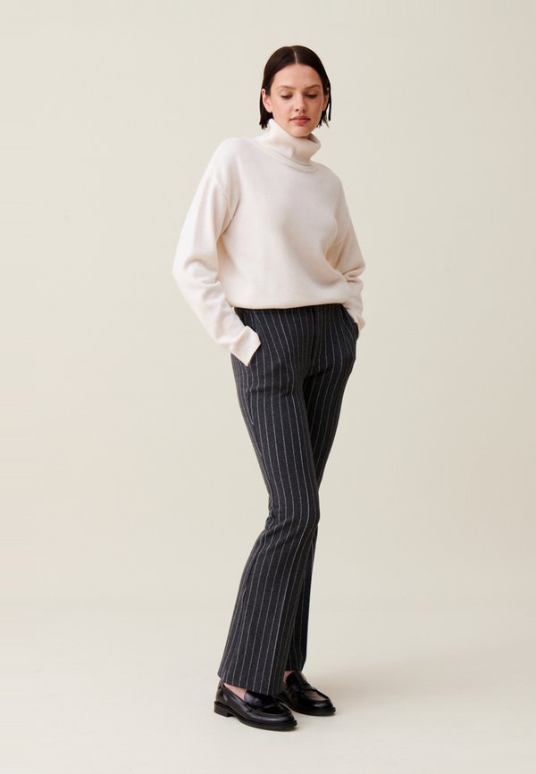 Claudie Pierlot PINA