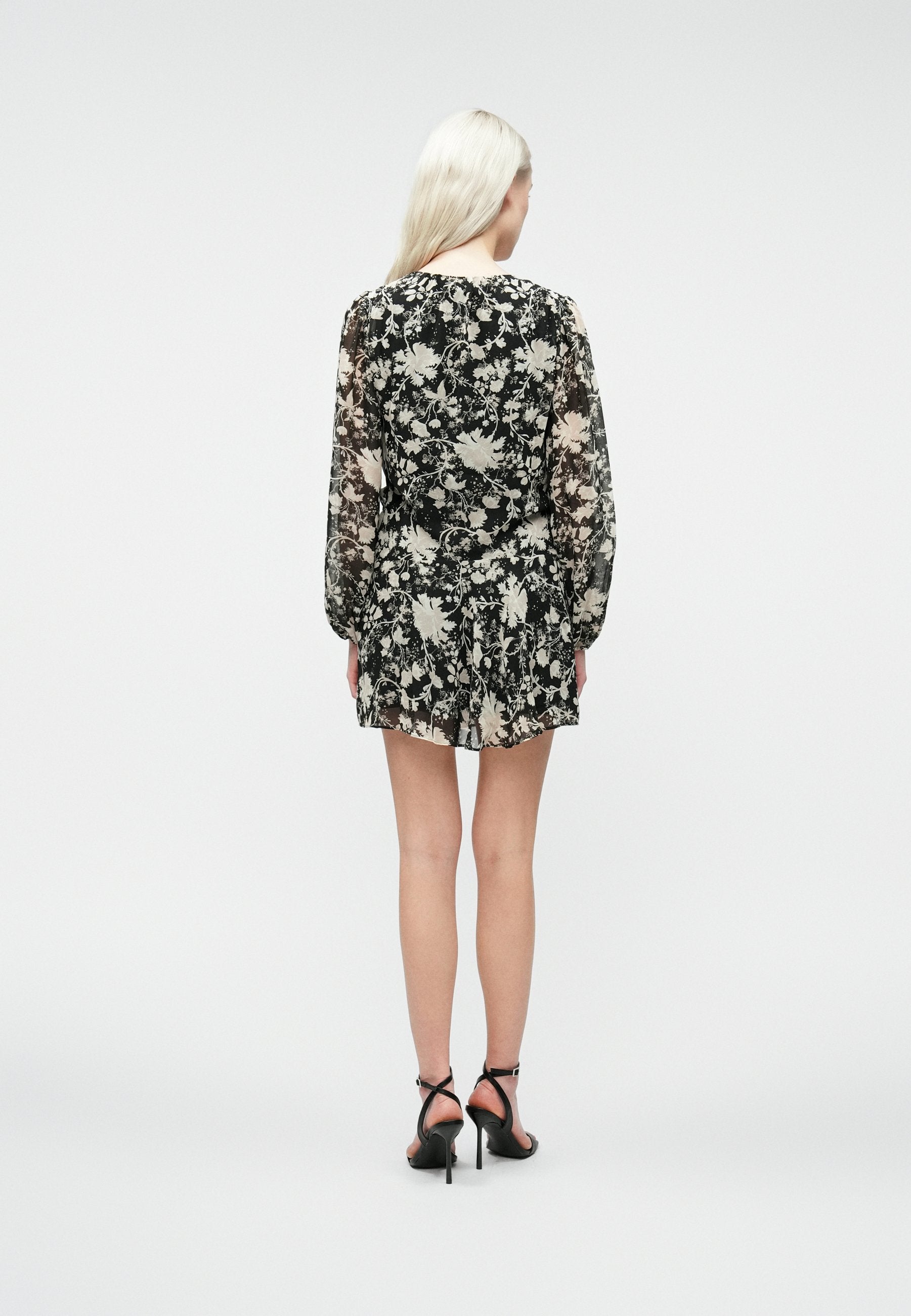 Abercrombie & Fitch PLUNGE WRAP MINI