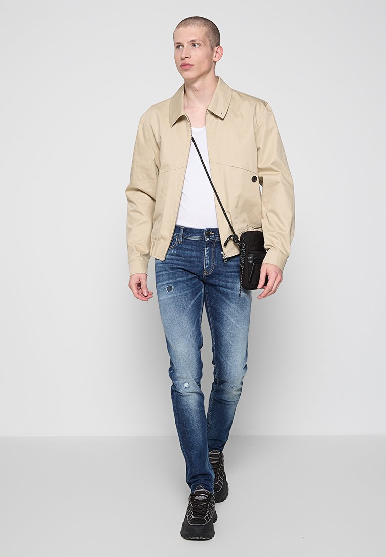 Armani Exchange Jeans Slim Fit Media 2