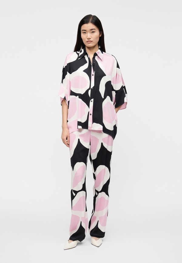 Diane von Furstenberg DIANE