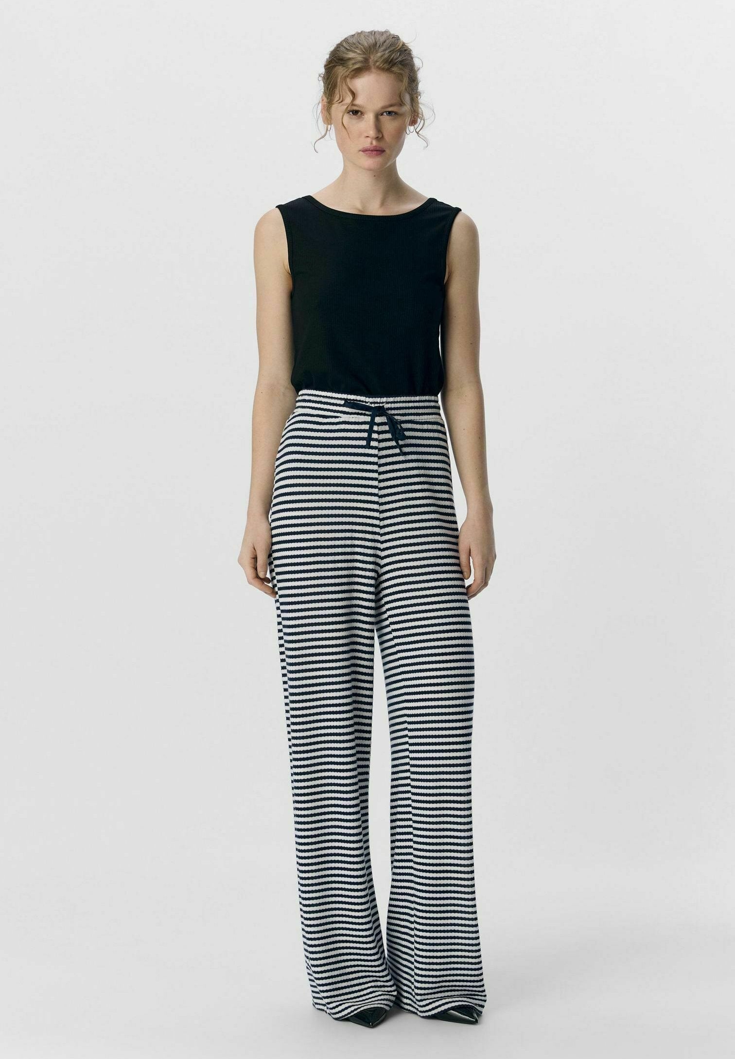 Object Tank Ribbed