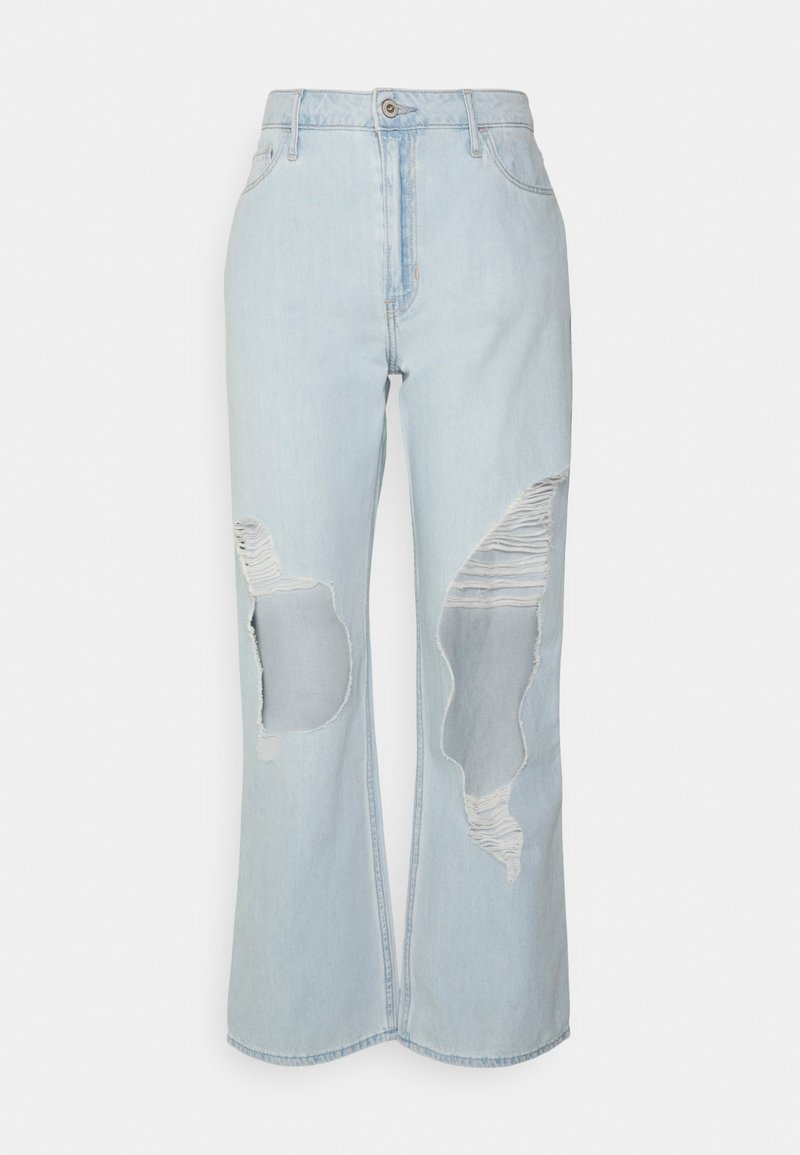 Helle blaue Jeans mit weitem Bein, die große, ausgefranste Ausschnitte an beiden Beinen aufweisen und im klassischen Fünf-Taschen-Stil gestaltet sind.