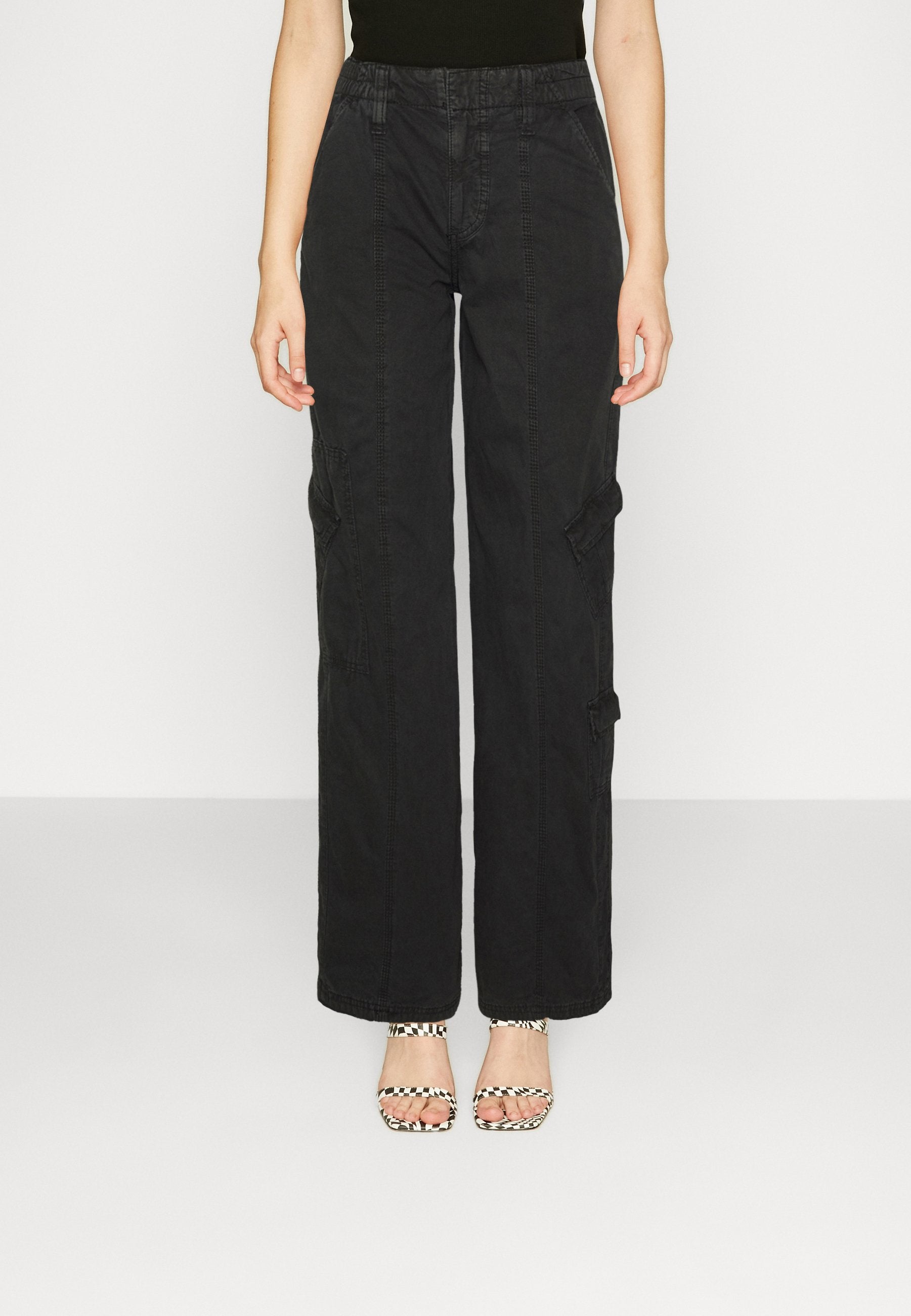 BDG Urban Outfitters WINTER