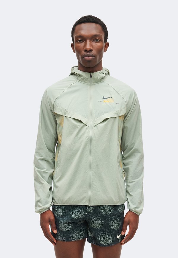 Nike Performance Windbreaker - jade horizon