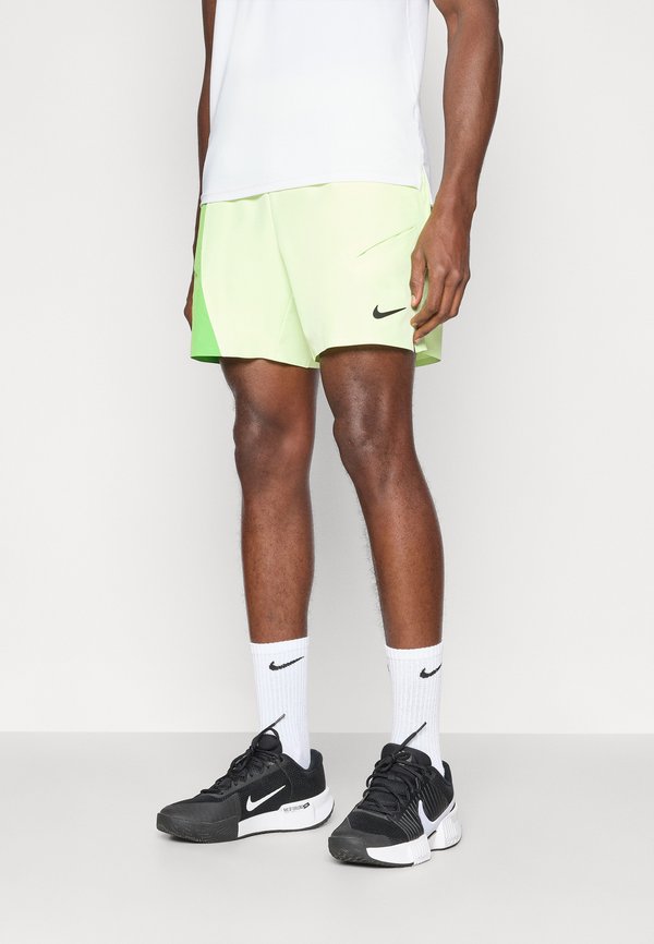 Nike Performance NIKECOURT SLAM SHORT  - Sports shorts - light liquid lime/mean green/black