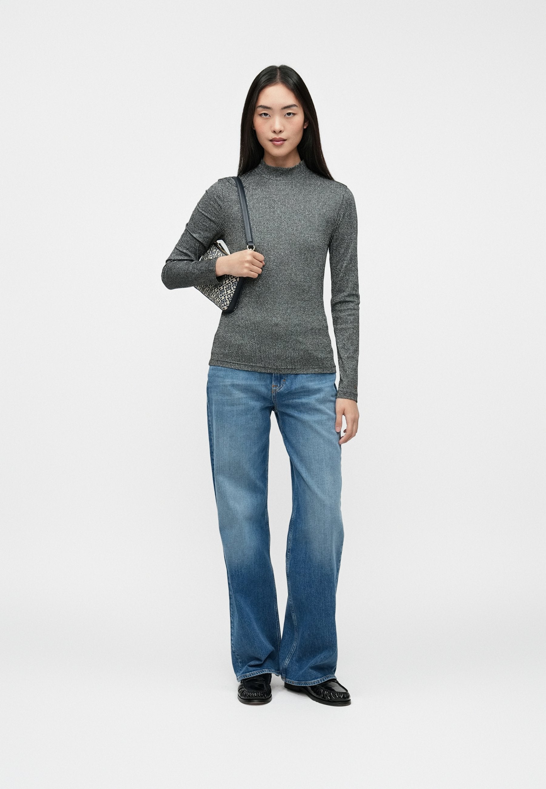 FESTIVE METALLIC SLIM LONG SLEEVE TOP Media 2