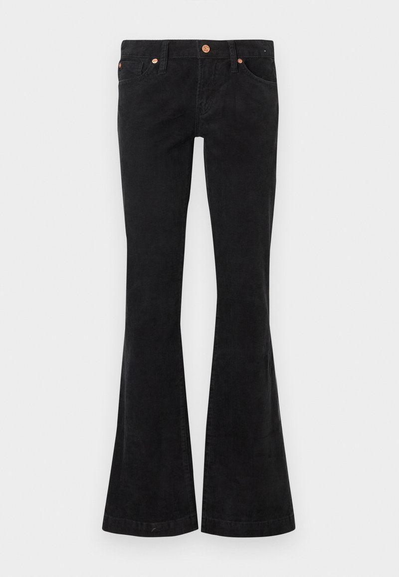 Schwarze Cord-Jeans mit ausgestelltem Schnitt und strukturierter Oberfläche. Verfügt über fünf Taschen und Metallakzente am Bund und an den Taschen.