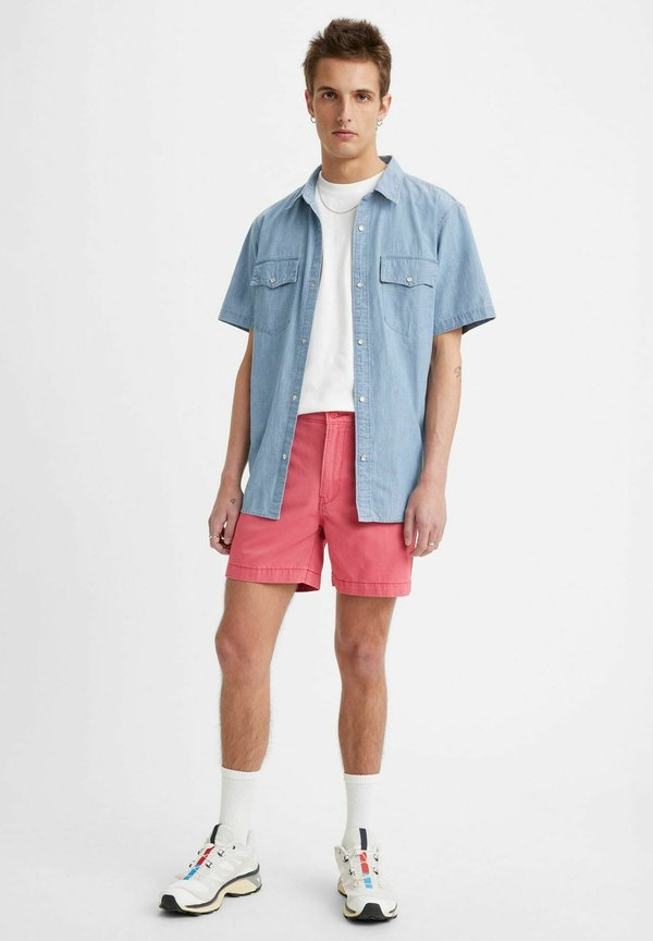 Levi's® AUTHENTIC II GARNET ROSE