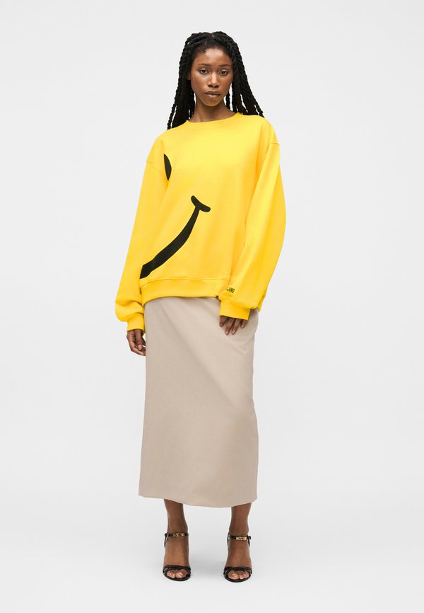MOSCHINO