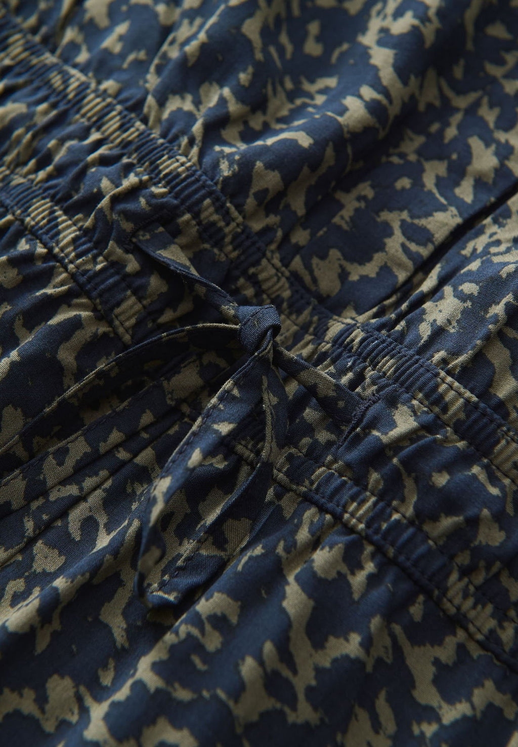 OPUS MID RISE CROPPED WIDE FIT PRINT