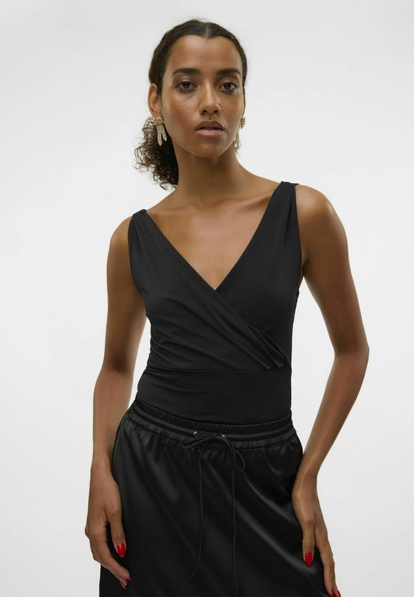 Vero Moda  VMESTA