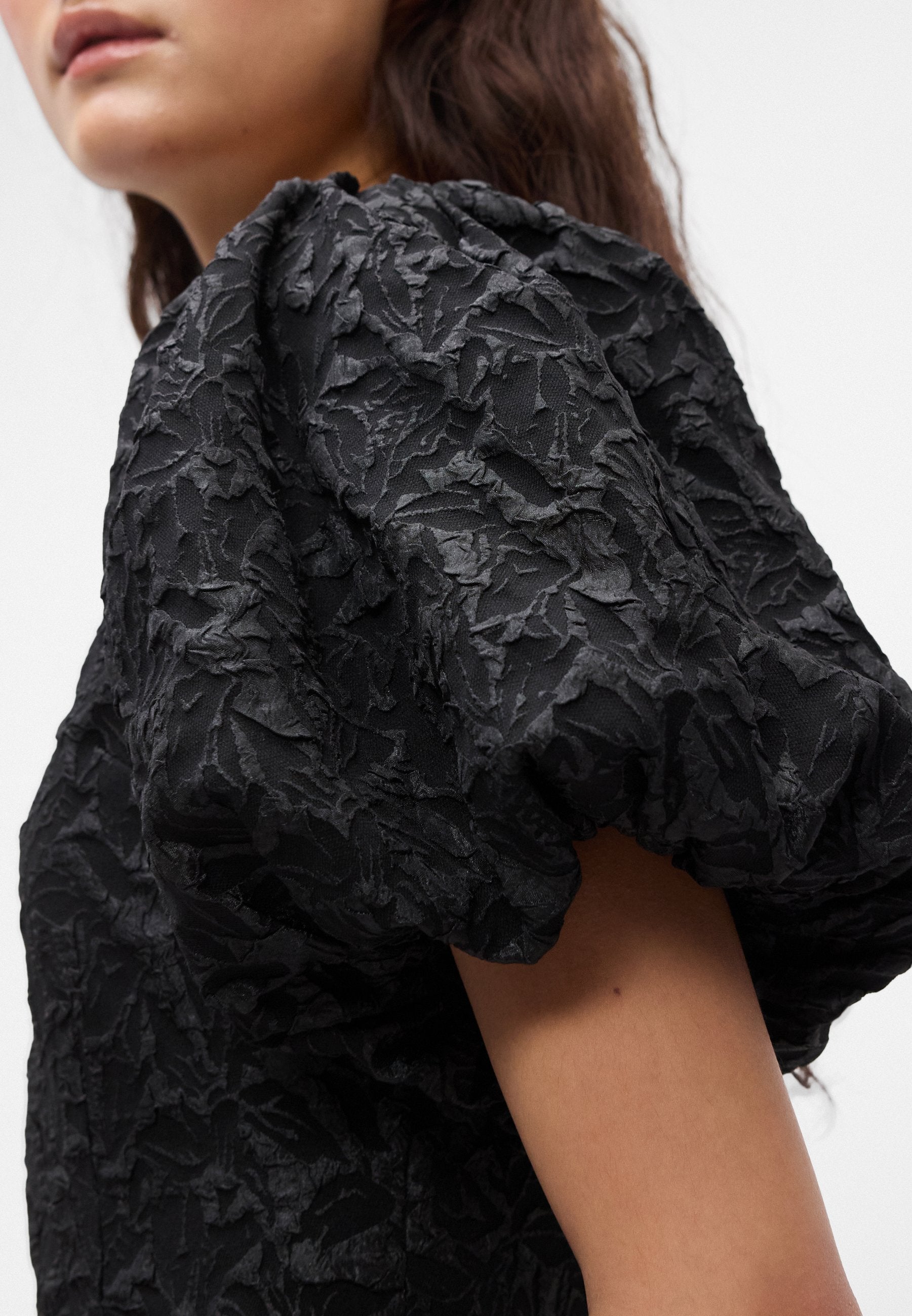 Gina Tricot PUFF SLEEVE MIDI DRESS