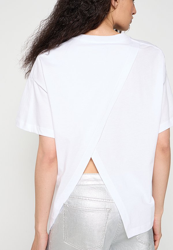 AllSaints AVRI