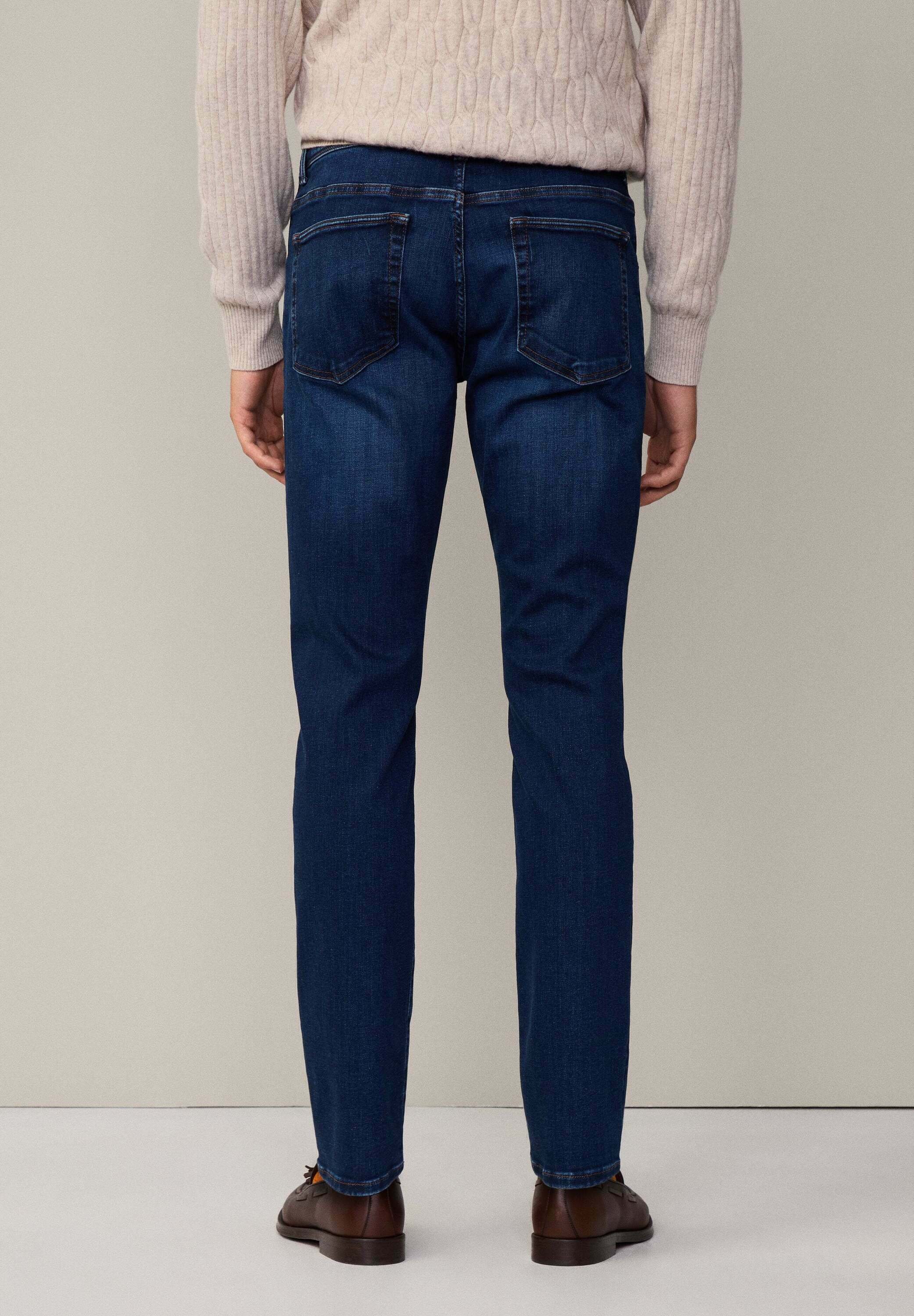 Hackett London