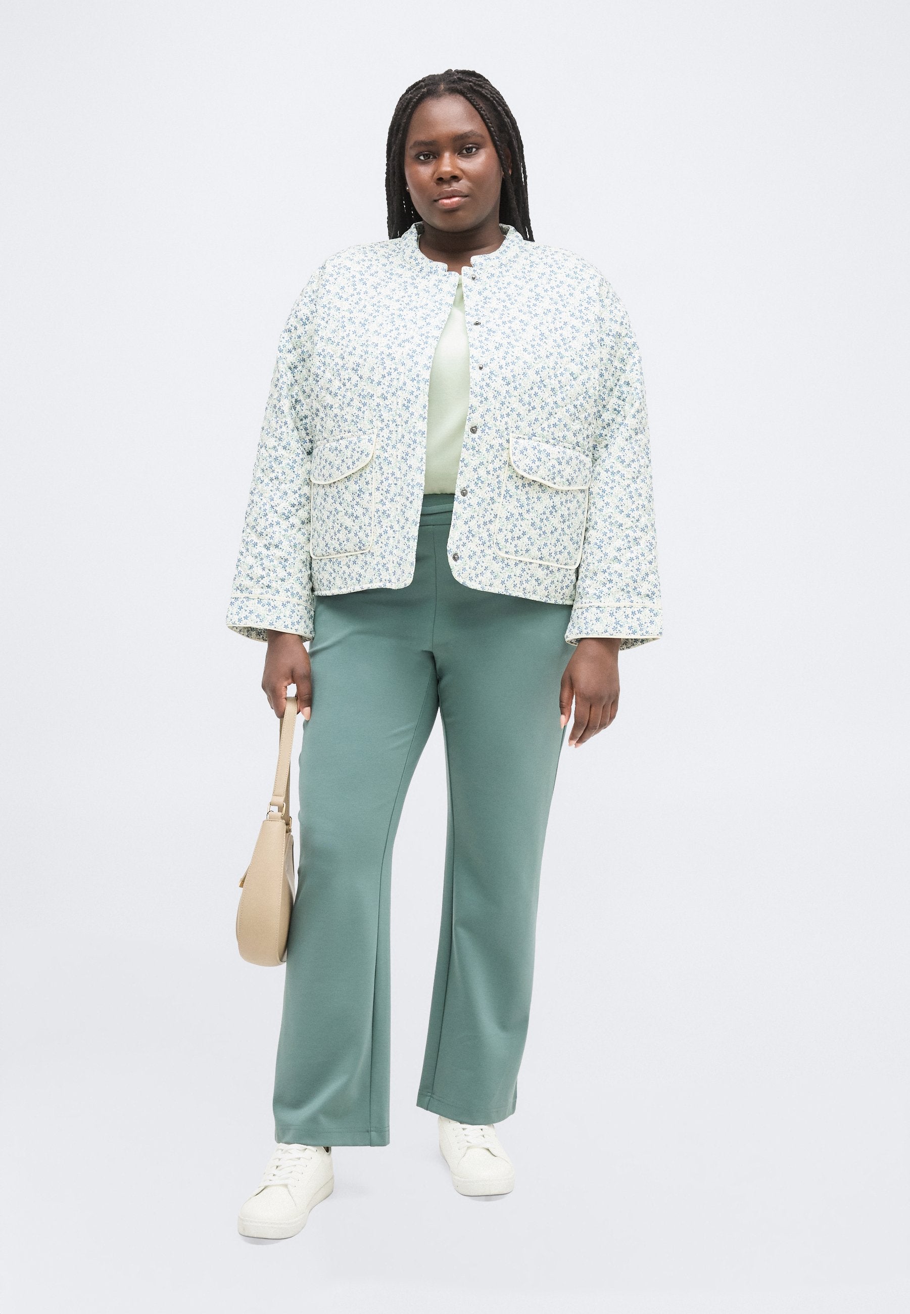 CARHALLIE JACKET  Media 2