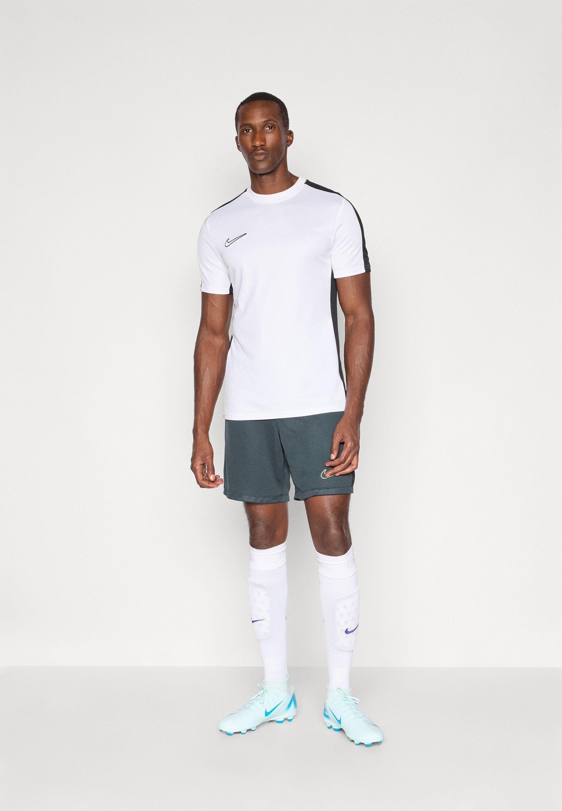Nike Performance ACADEMY SHORT