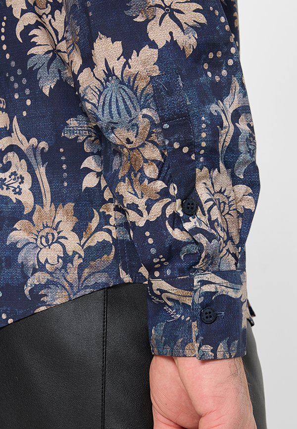 Versace Jeans Couture