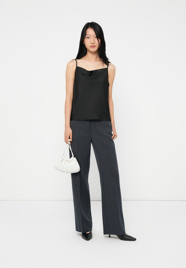 Bruuns Bazaar ELEZA WIDE FIT