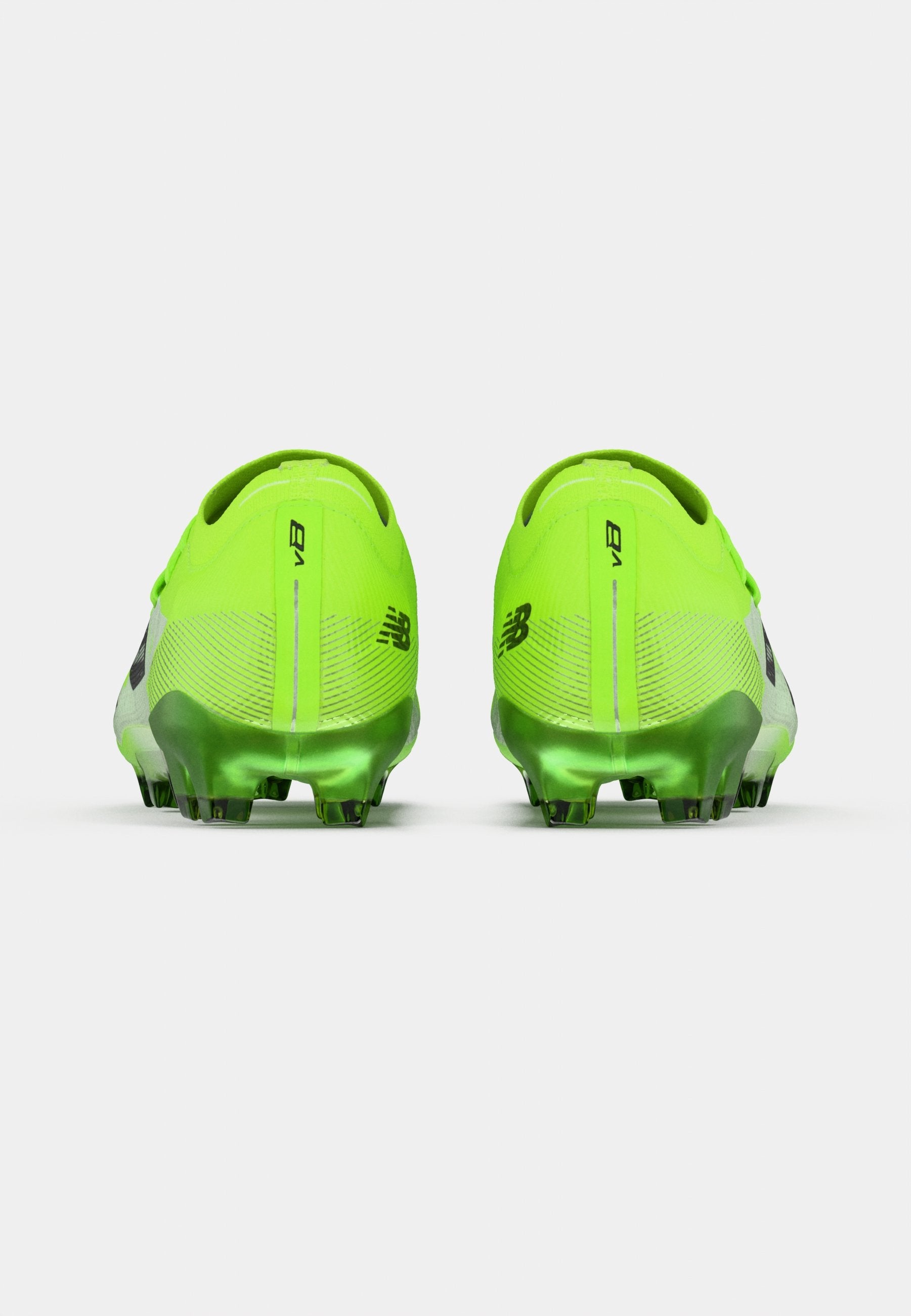 New Balance FURON V8 ELITE FG