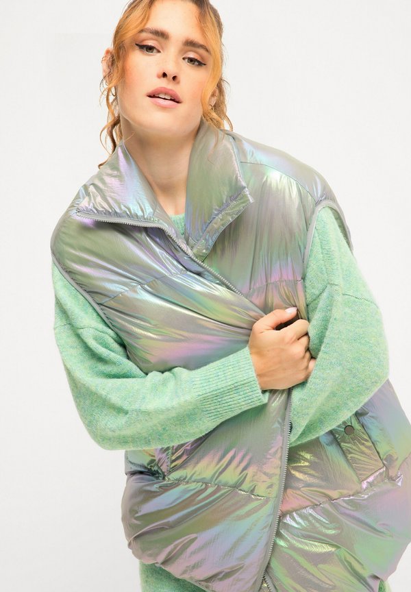 Studio Untold HOLOGRAPHIC