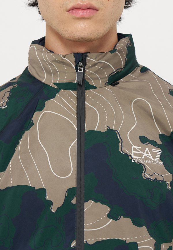EA7 Emporio Armani