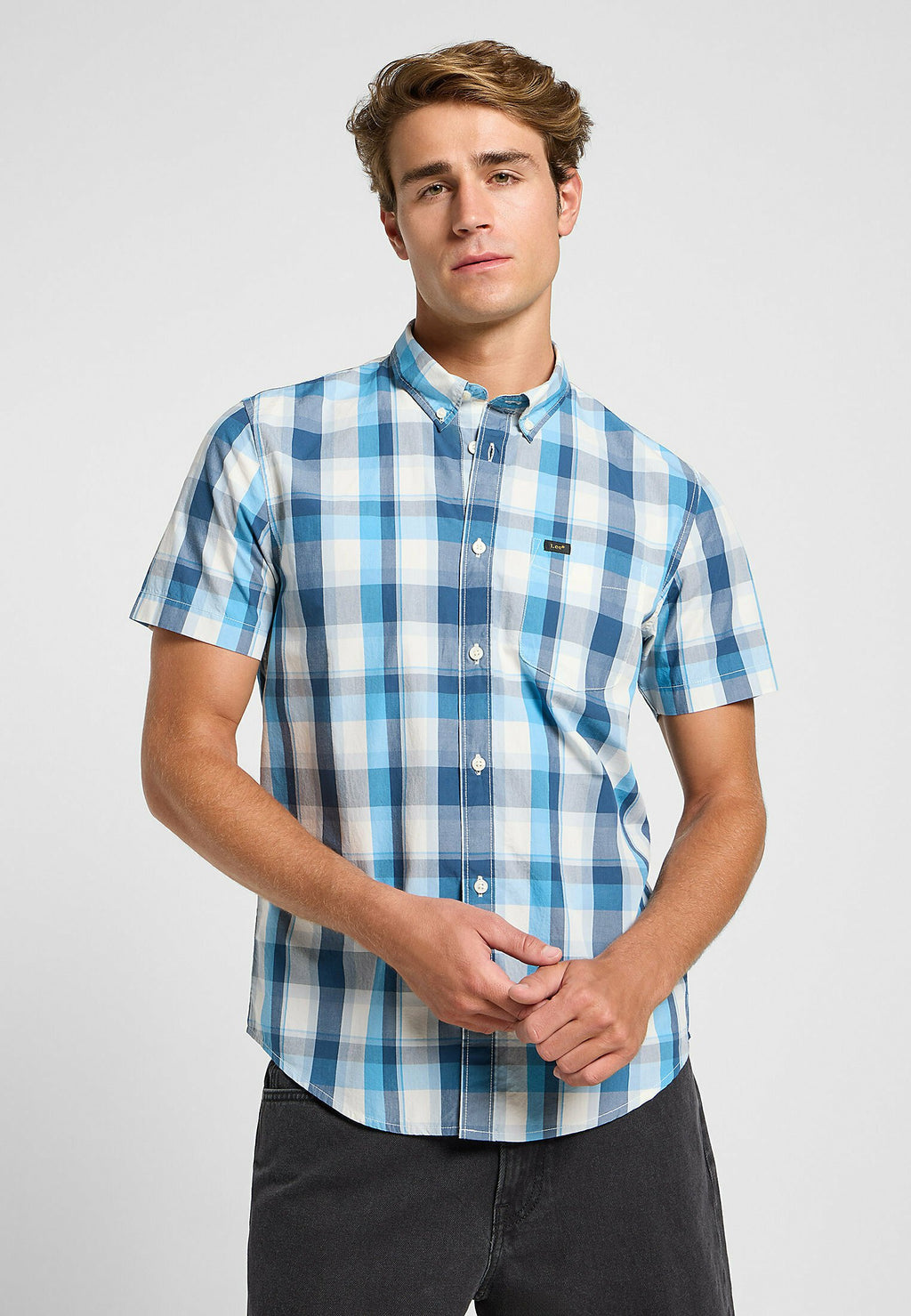 Lee BUTTON DOWN