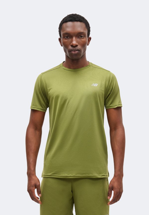 New Balance SPORT ESSENTIALS - Sports T-shirt - green