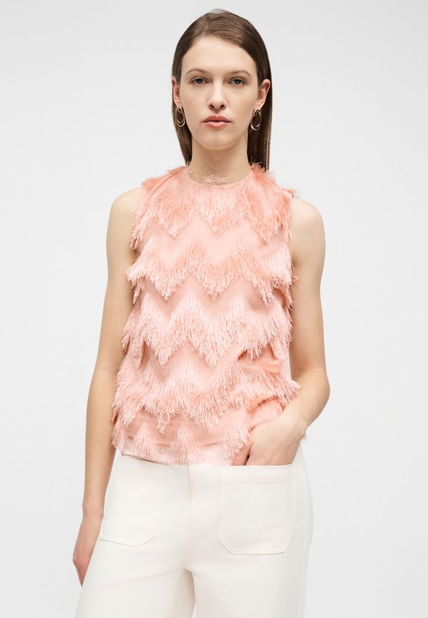 DESIGNERS REMIX LOTUS