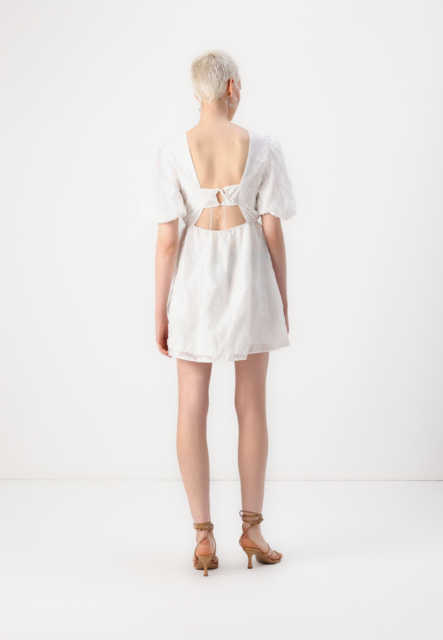 Gina Tricot DRESS