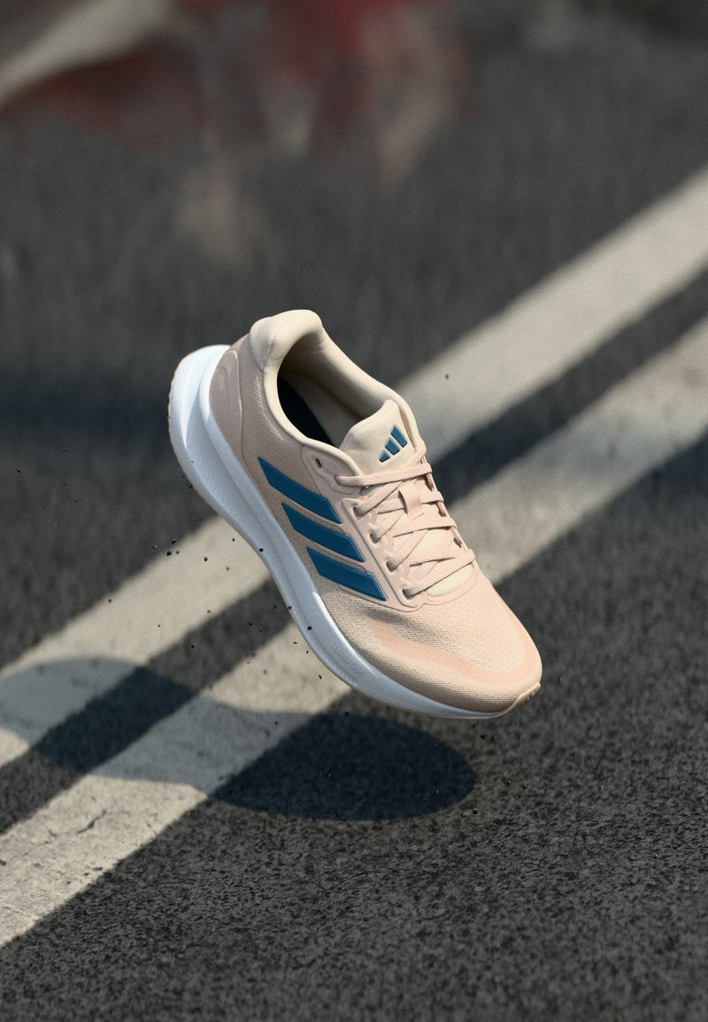 RUNFALCON 5 W Media 1