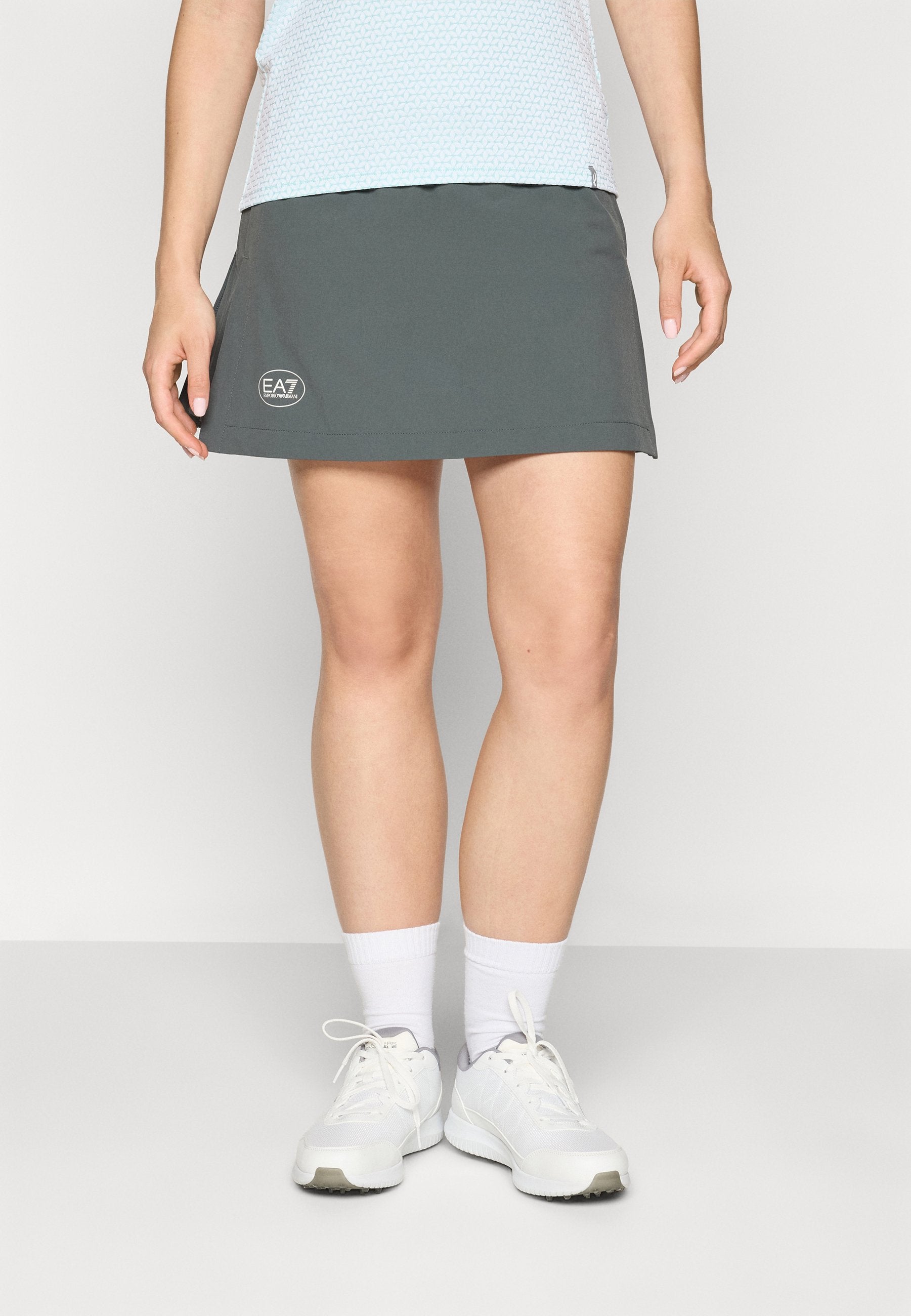GOLF PRO SKIRT Media 3