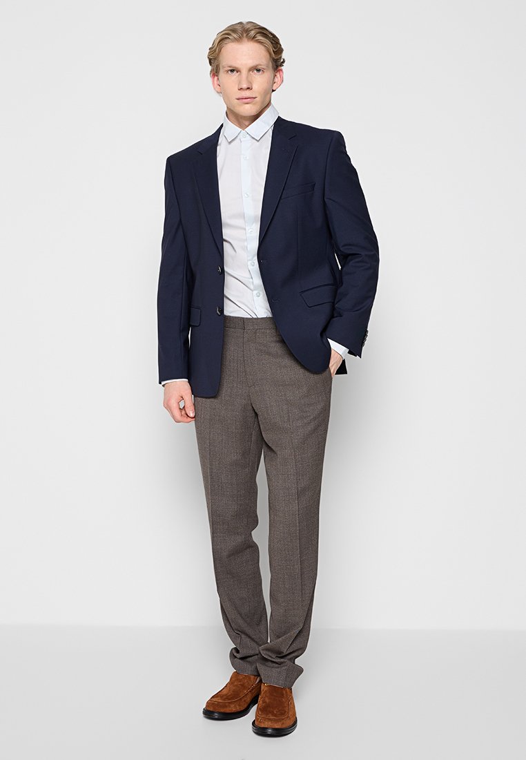 HUGO JEFFERY REGULAR FIT
