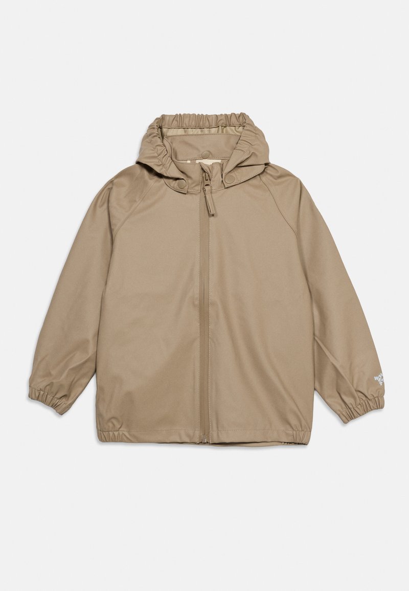 Beige Regenjacke mit Kapuze, Frontreißverschluss, Kragen mit Druckknöpfen, elastischen Bündchen und dezentem Logo am linken Ärmel.