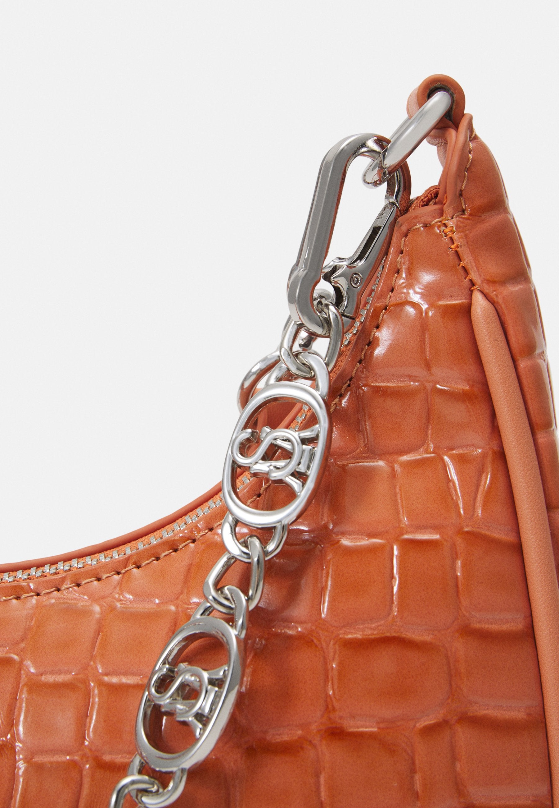 Steve Madden BWAND