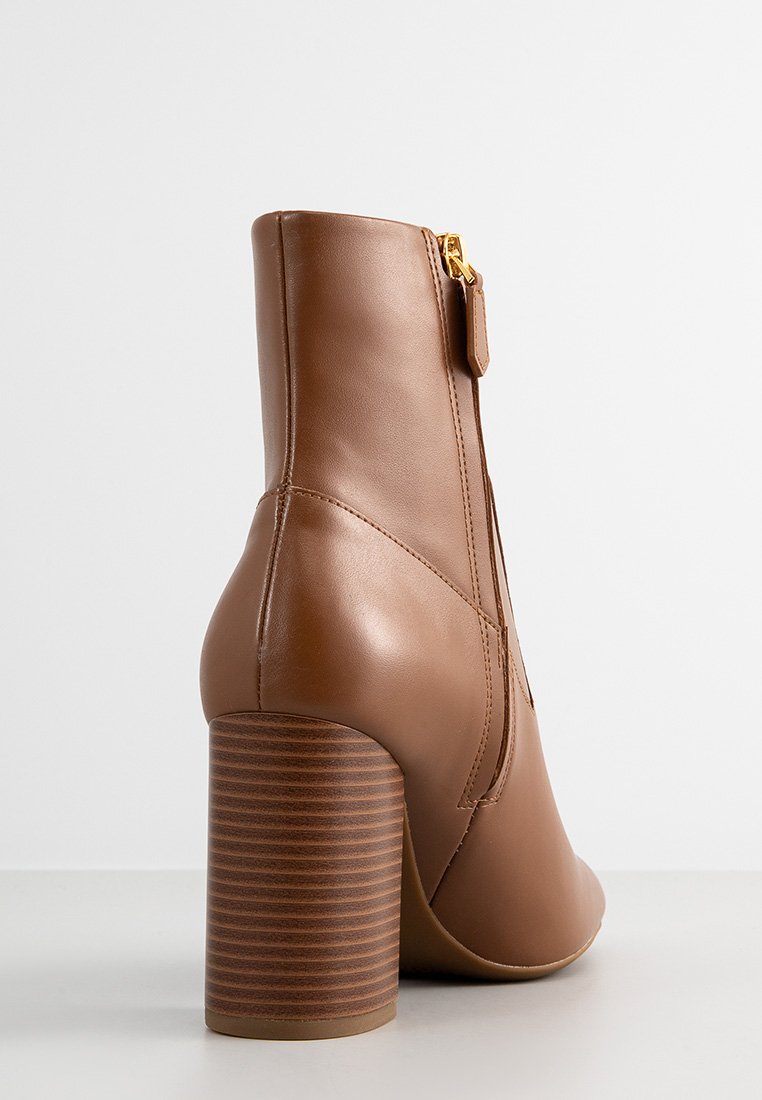Michael Kors MARY
