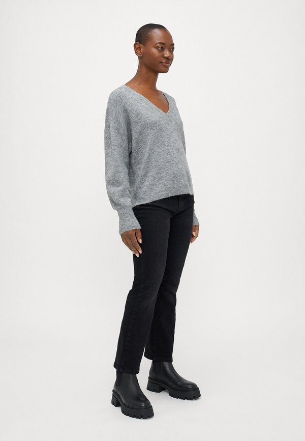 Vero Moda Petite VMJUPITER V NECK