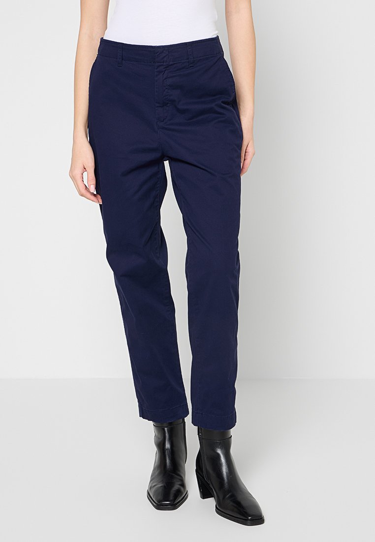 GAP DOWNTOWN