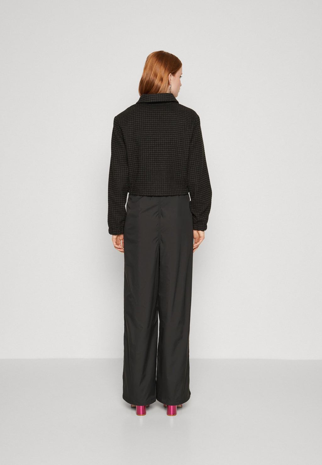 ONLELLA SHORT CHECK JACKET Media 4