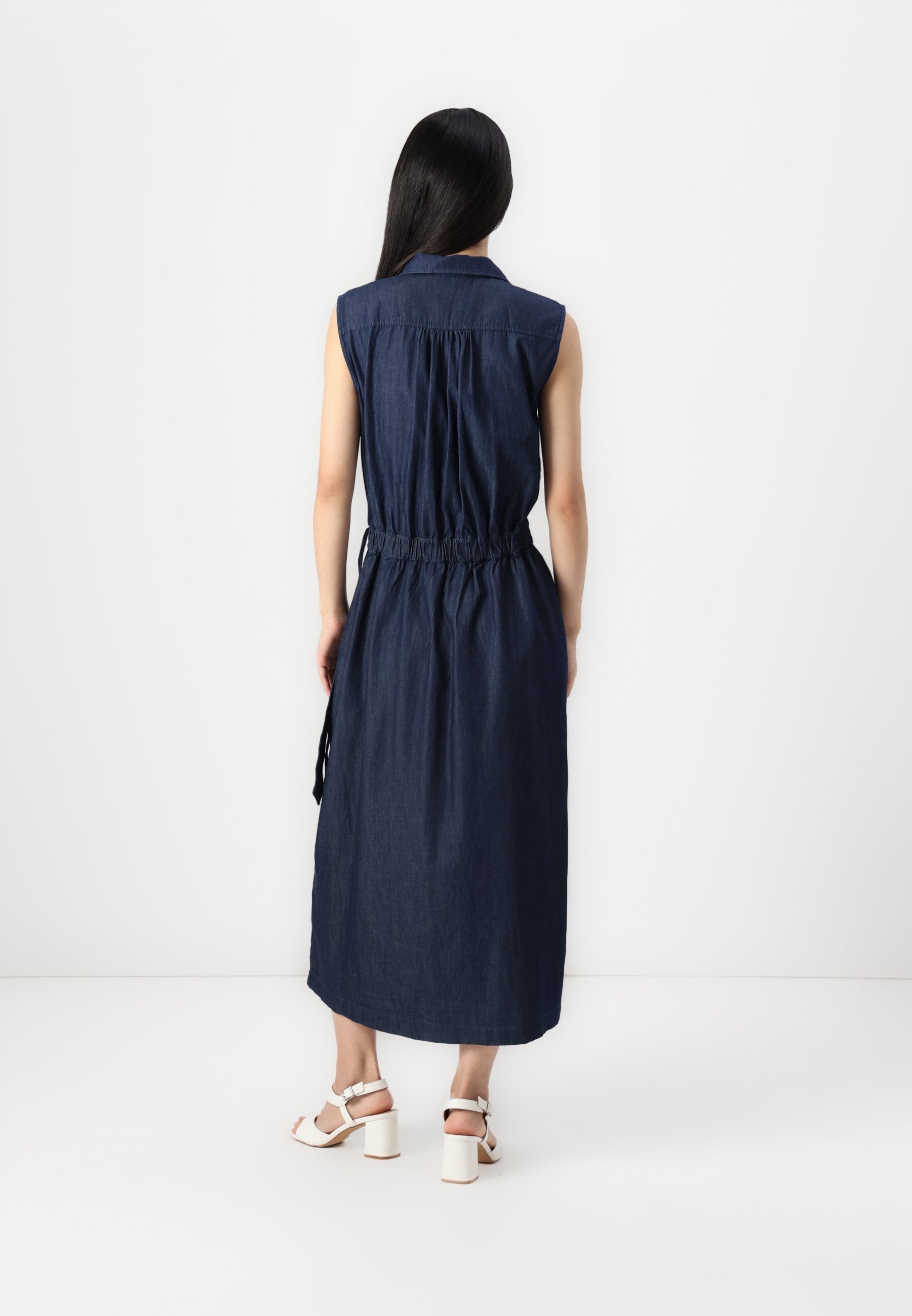 Esprit Jeanskleid Media 4