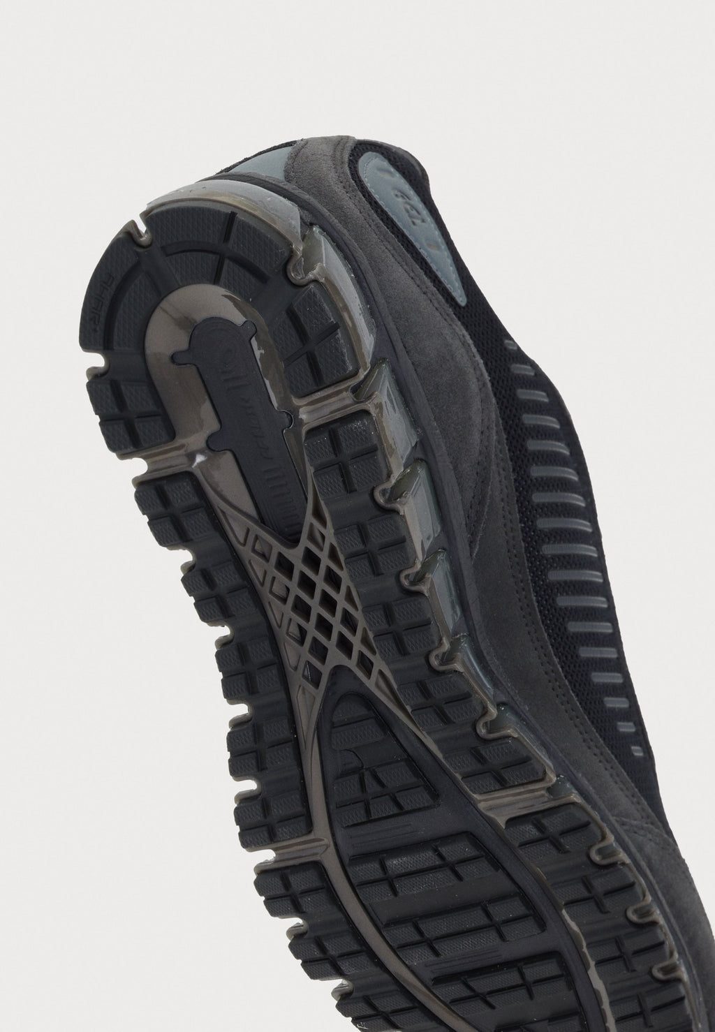 GEL QUANTUM UNISEX Media 6