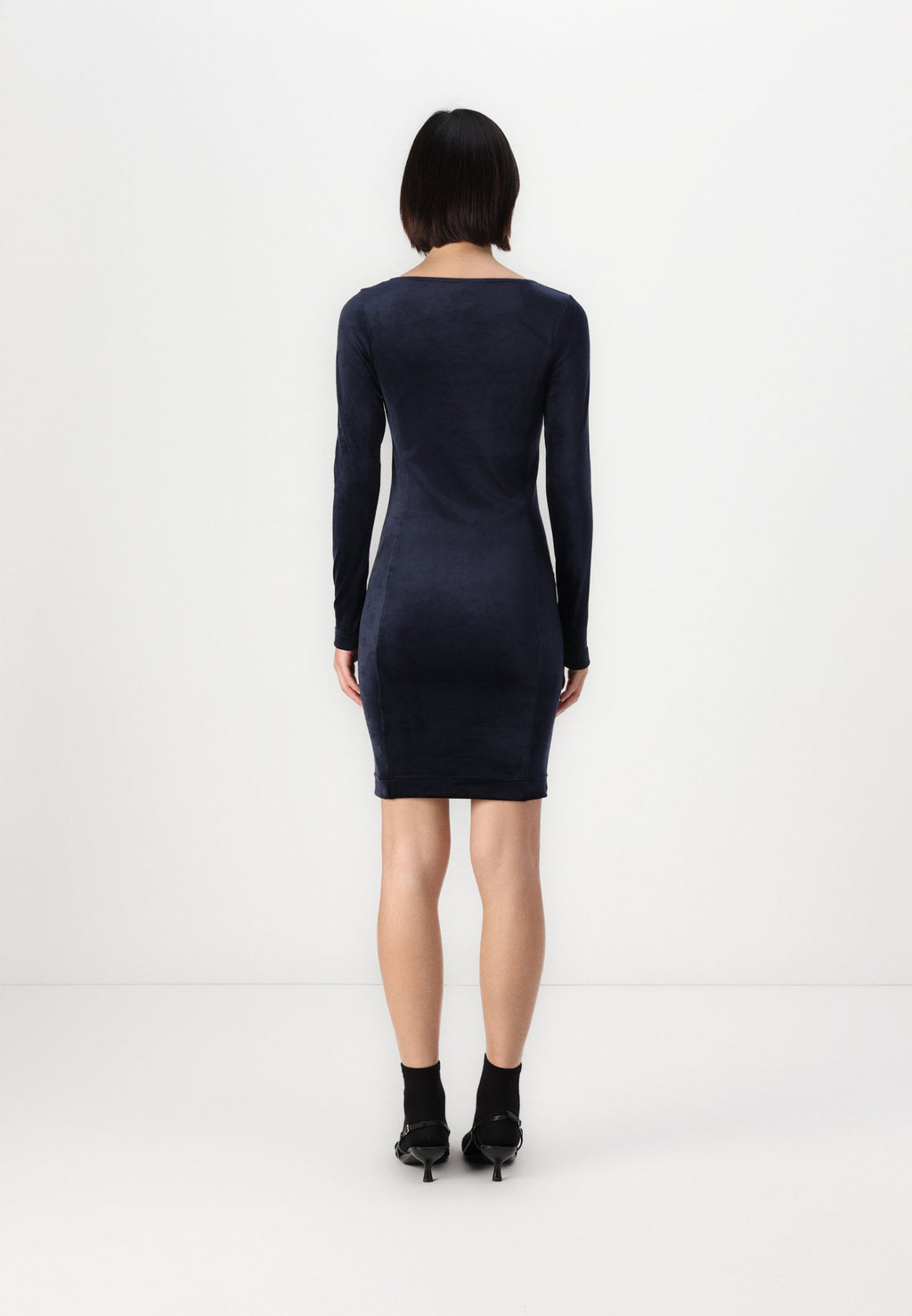 SLIM DRESS  Media 4