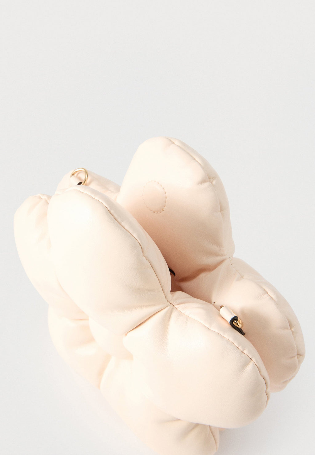ALDO FFLOWER PUFF