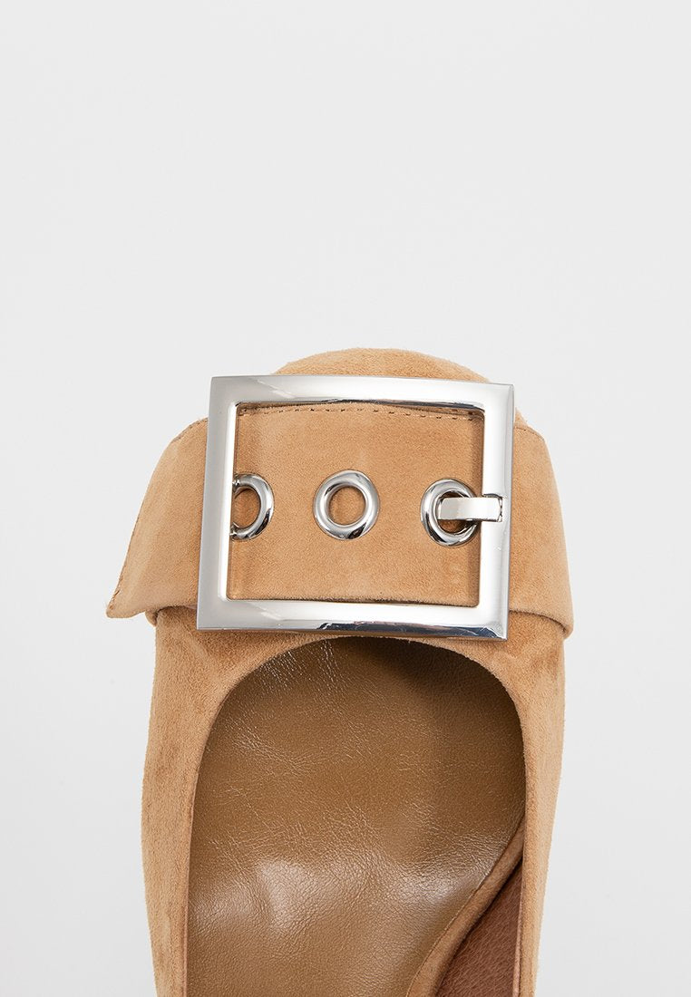 Jeffrey Campbell FACTS