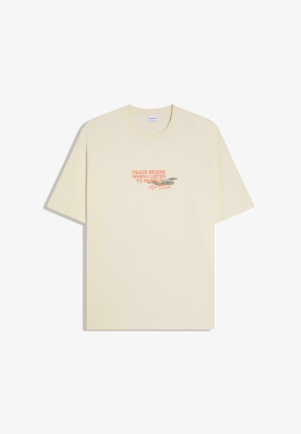 Bershka PEACE GRAPHIC - TSHIRT - Print T-shirt - camel