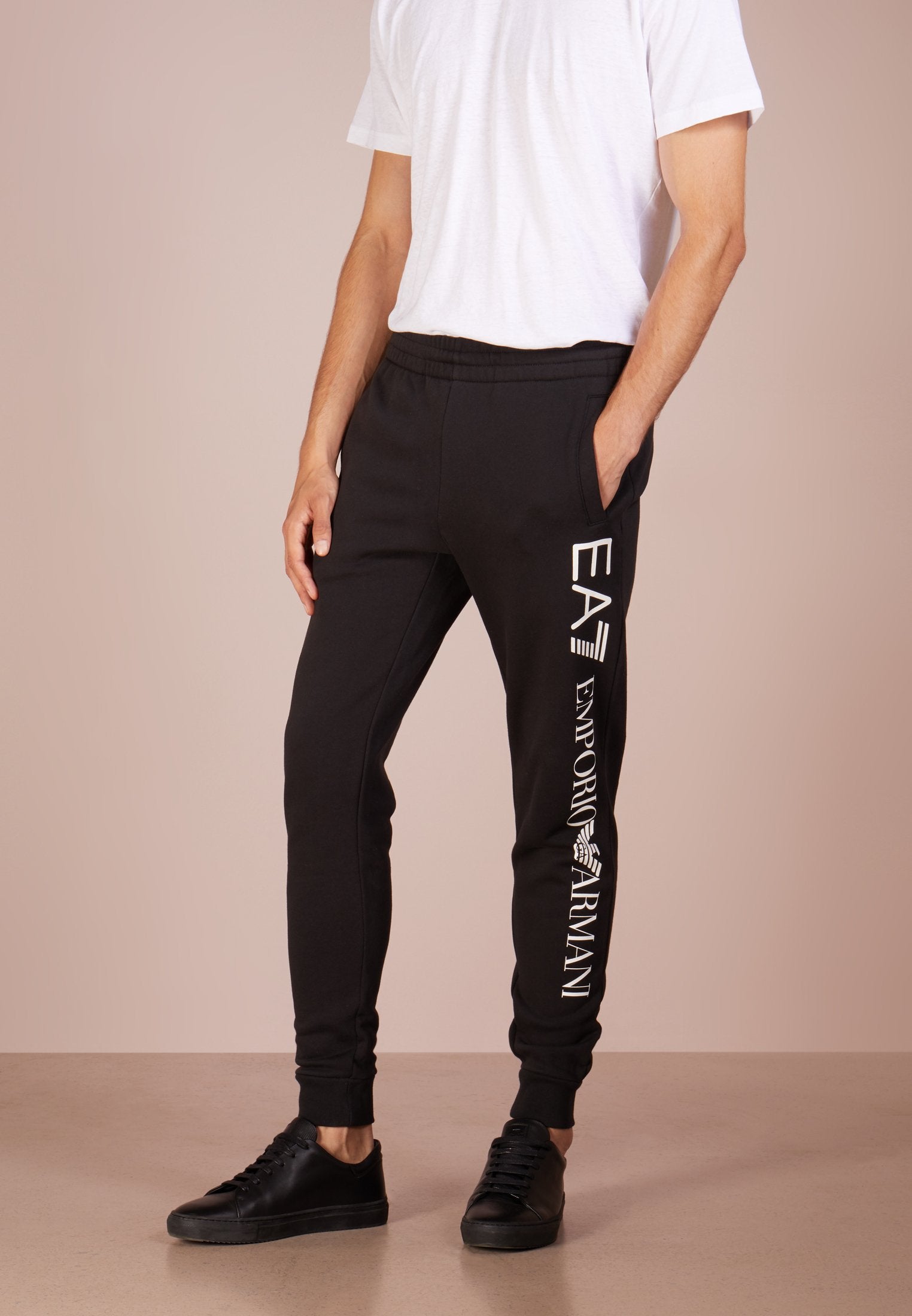 PANTALONI Media 3